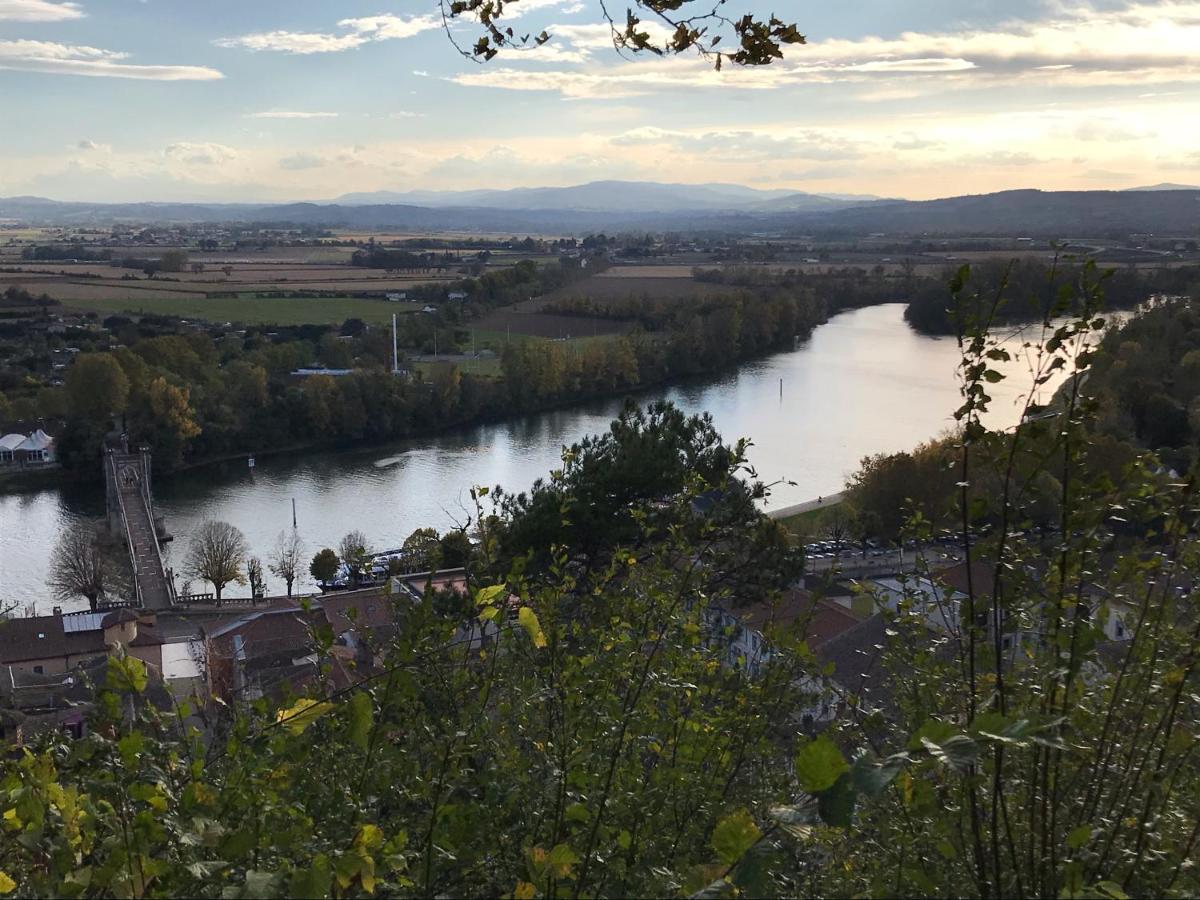La Roulotte Des Bords De Saone Hotel Massieux ภายนอก รูปภาพ
